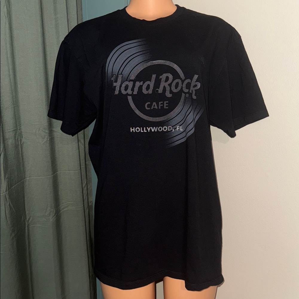 Hard Rock Cafe Black Tee with Gray Logo